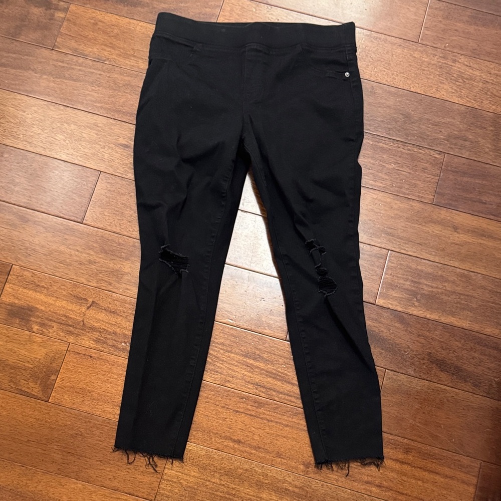 Old Navy Black Distressed Skinny Jeans with Raw Hem